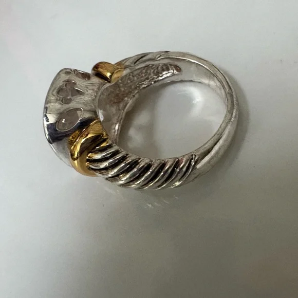 Vintage “Best” Signed Two Tone Statement Ring | Cushion Cut Crystal | Size 7.5 - Picture 12 of 12